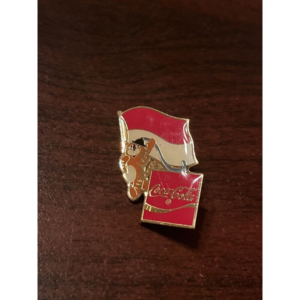 Vintage 1988 Seoul Olympics Coca Cola Hodori Tiger Indonesia Flag Lapel Pin